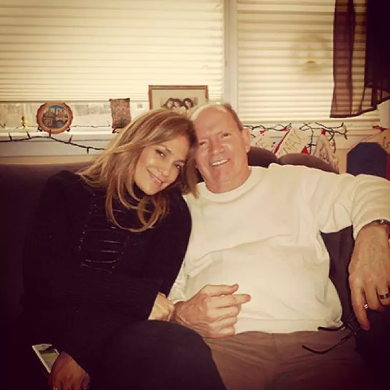 Jennifer Lopez fathers day