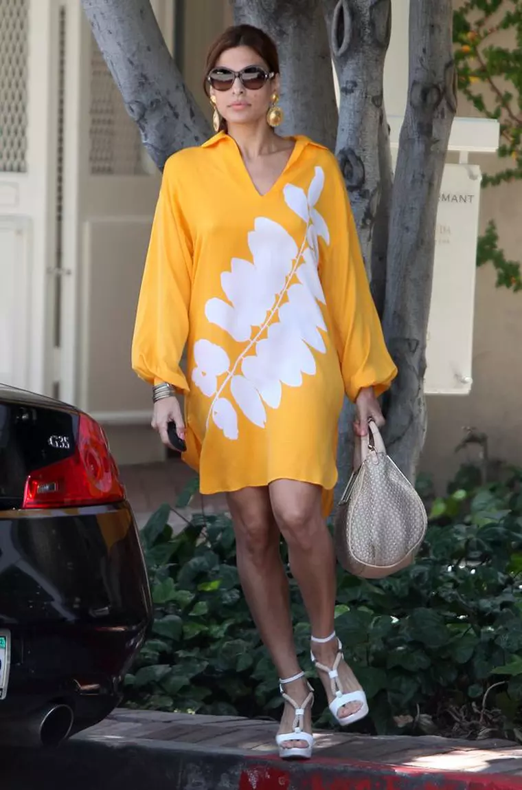 Eva Mendes is going through changes - Part 2