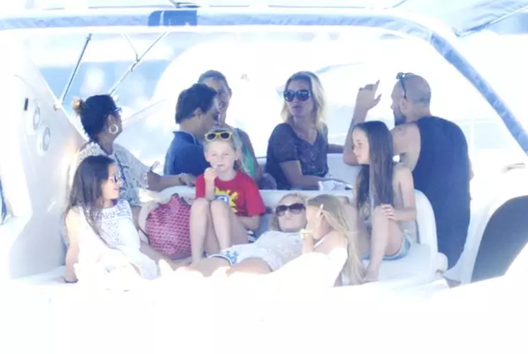 KATE MOSS AND HUSBAND JAMIE HINCE IN FORMENTERA