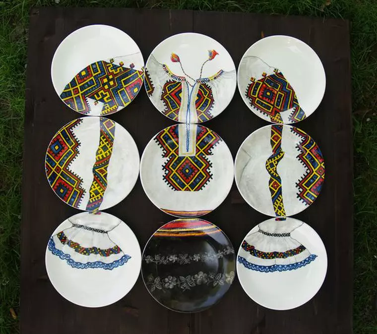 Farfurii puzzle Una ca Luna