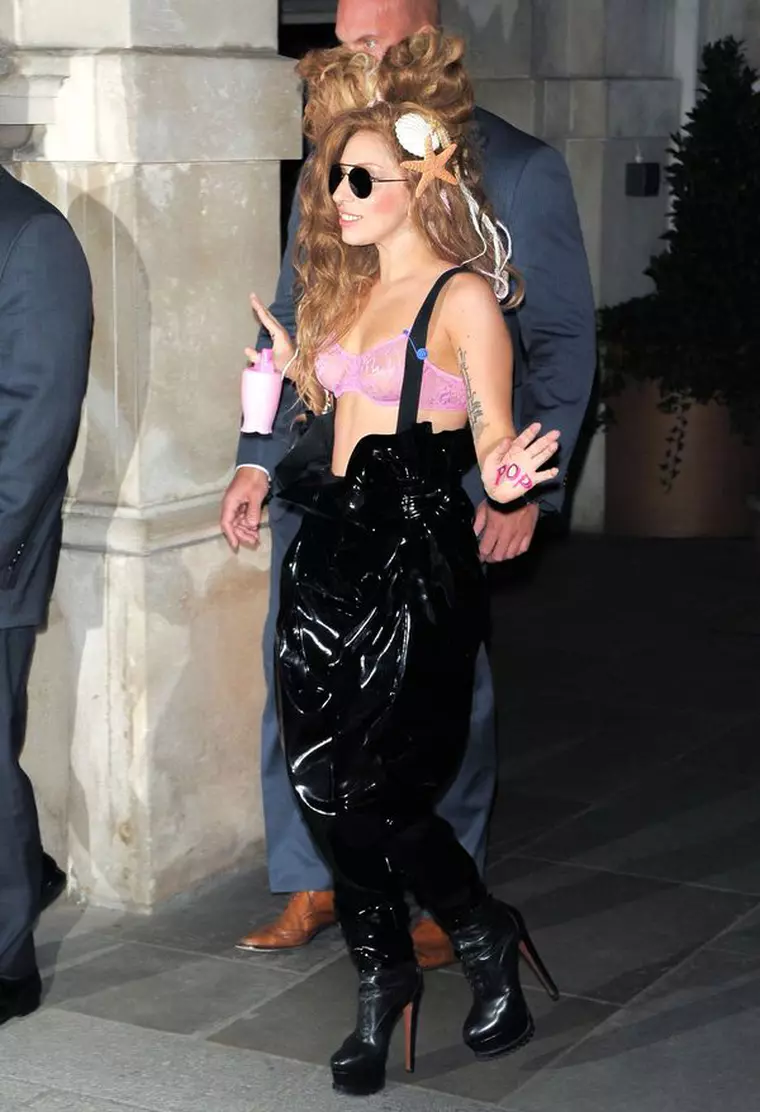 Lady Gaga Leaving Her London Hotel