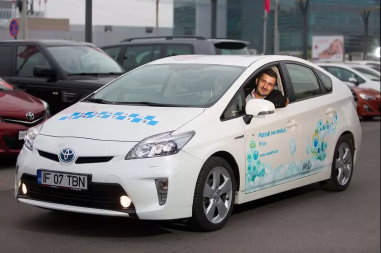 Toyota_Taxi Gratis-resized