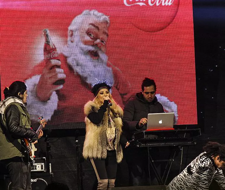 Caravana Coca-Cola la Pietroasele_Delia Matache