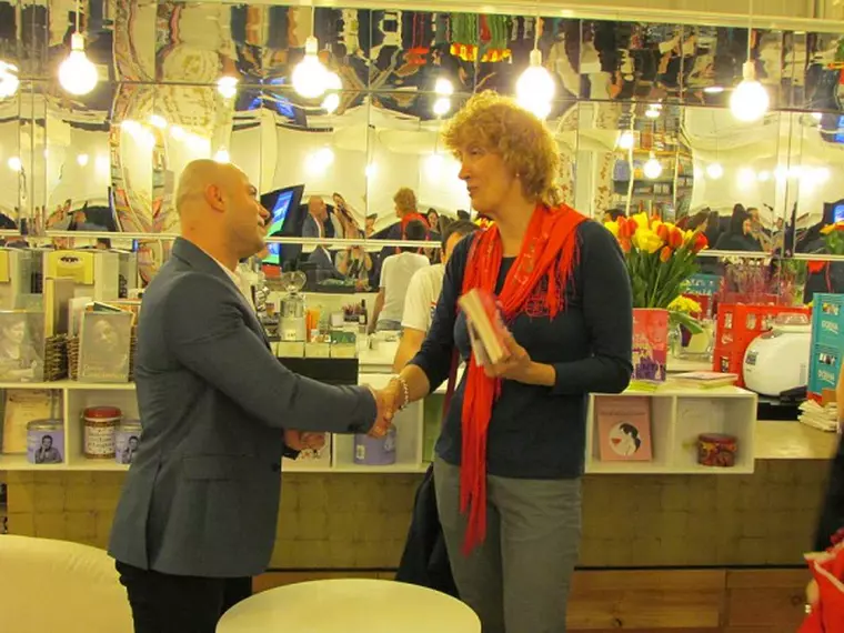 Vali Vasile si inotatoarea Carmen Bunaciu1