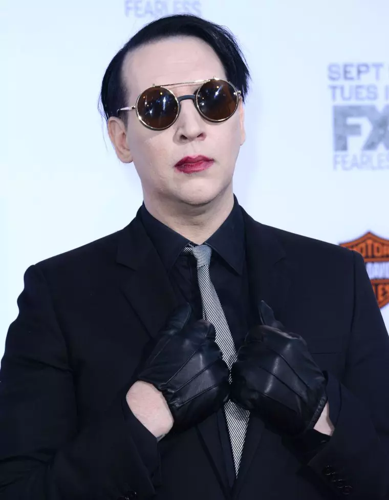 51523083 Celebrities at the 'Sons Of Anarchy' Season 7 Premiere at the Chinese Theatre in Hollywood, California on September 6, 2014. Celebrities at the 'Sons Of Anarchy' Season 7 Premiere at the Chinese Theatre in Hollywood, California on September 6, 2014. Pictured: Marilyn Manson FameFlynet, Inc - Beverly Hills, CA, USA - +1 (818) 307-4813 RESTRICTIONS APPLY: NO FRANCE