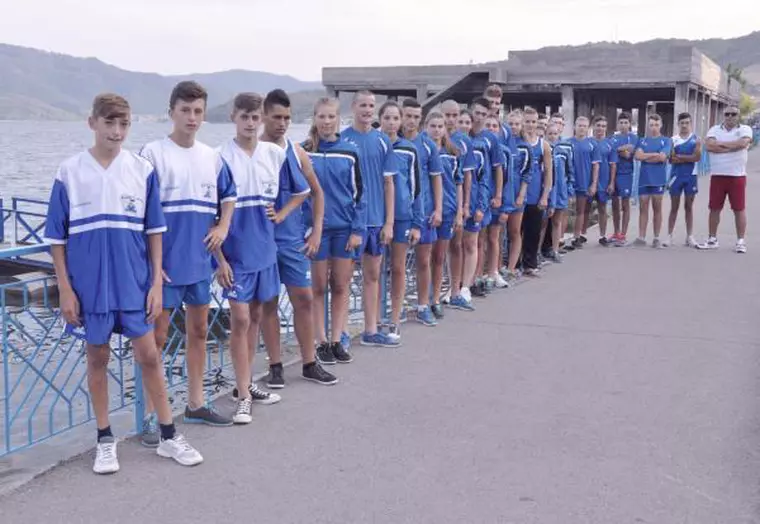 Lotul de kaiac pe faleza Dunarii la Orsova1