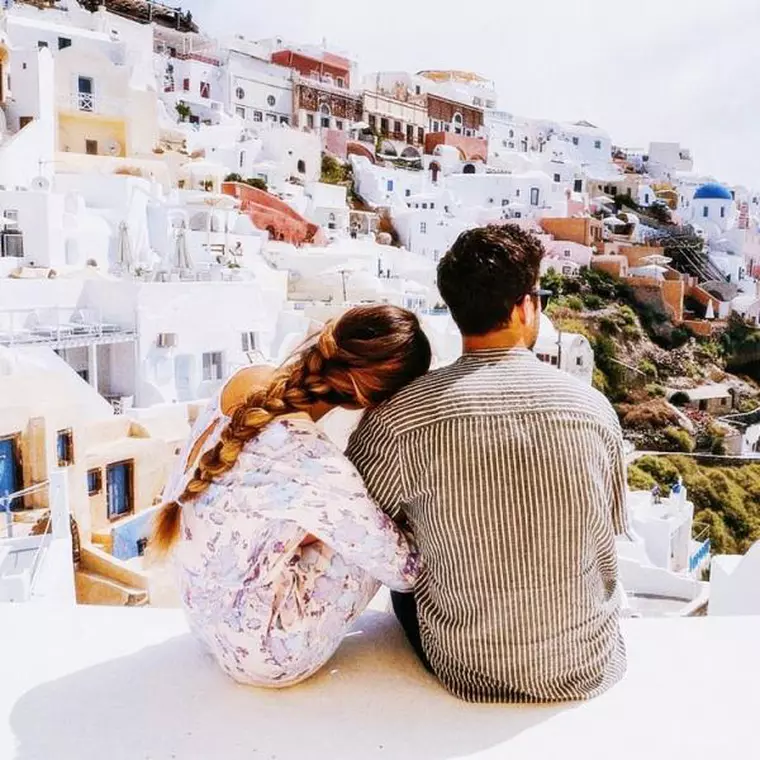 viva.Luna de miere Santorini1