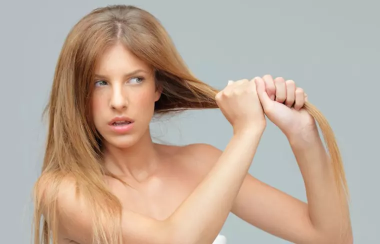 Masca de păr cu ulei de cocos. Rețete eficiente pentru toate problemele părului