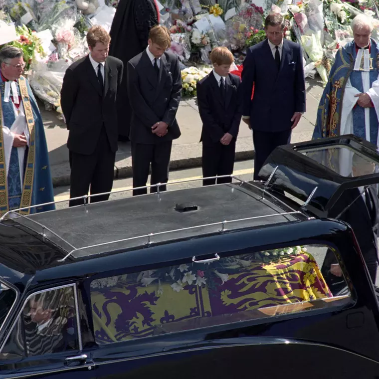 Detalii neștiute despre înmormântarea prințesei Diana