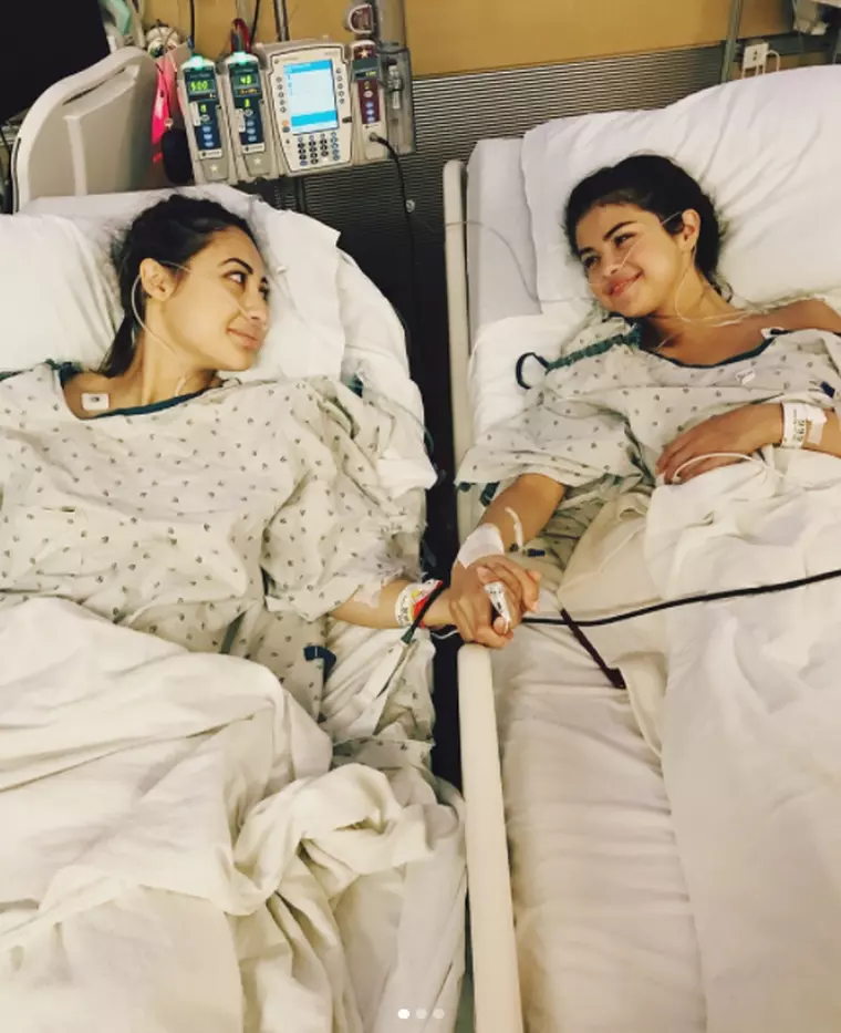 Selena Gomez a făcut un transplant de rinichi