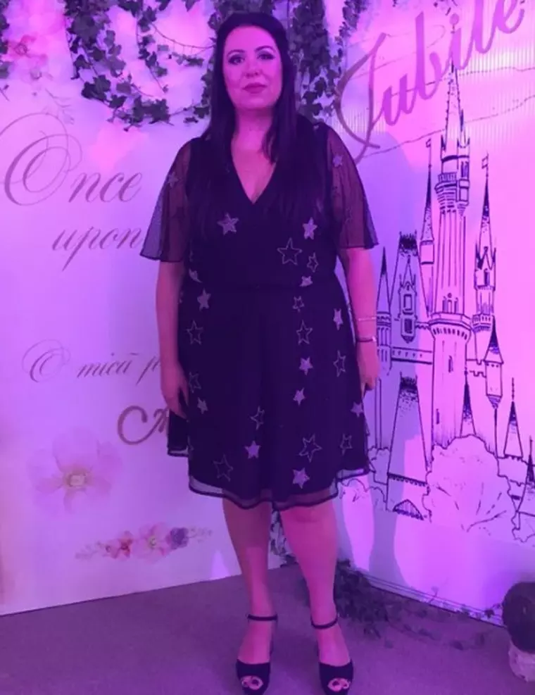 Cum s-a îmbrăcat Oana Roman la botezul fetiței Elenei Gheorghe