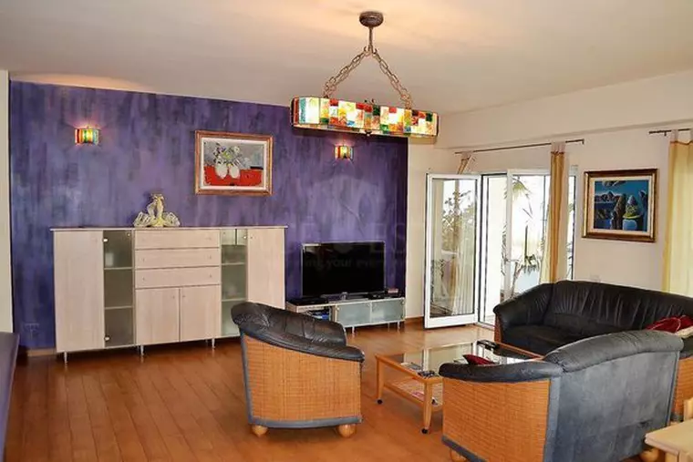 Penthouse în Piața Charles de Gaulle