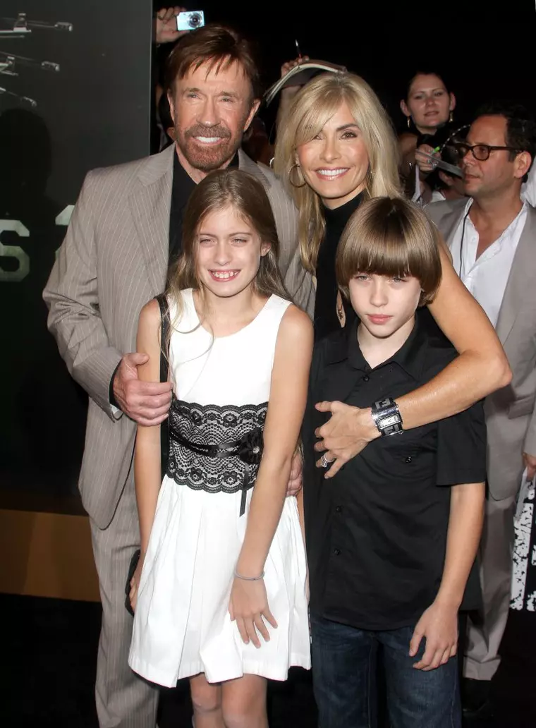 Chuck Norris si Gena Norris