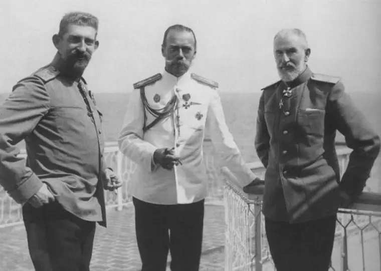 Principele moștenitor Ferdinand, Țarul Nicolae al II-lea şi Regele Carol I 