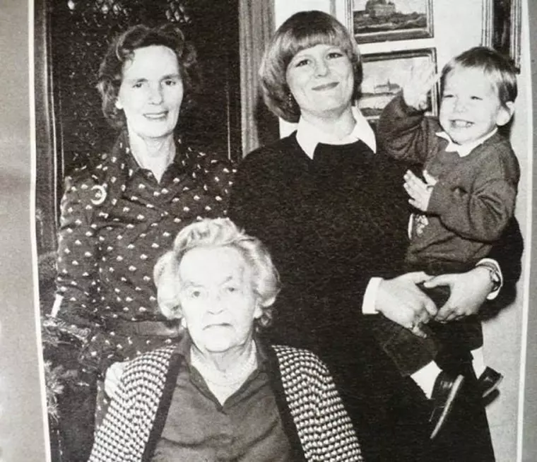 Imagini de colecție cu Familia Regală a României