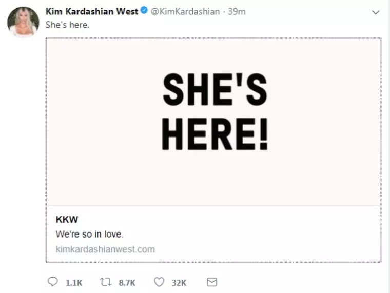 Kim Kardashian al treila copil mama purtatoare