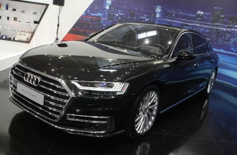 Audi a8