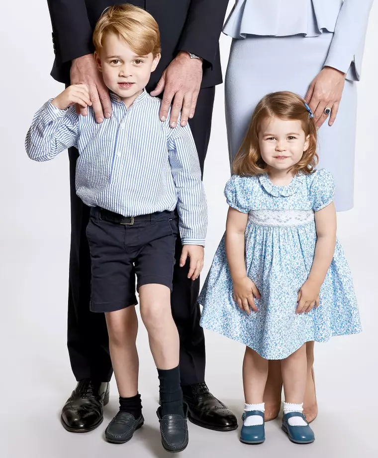 Printul George si Printesa Charlotte