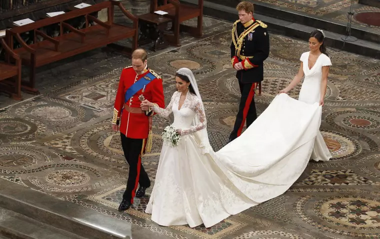 Katy Perry a criticat rochia de mireasă purtată de Meghan Markle