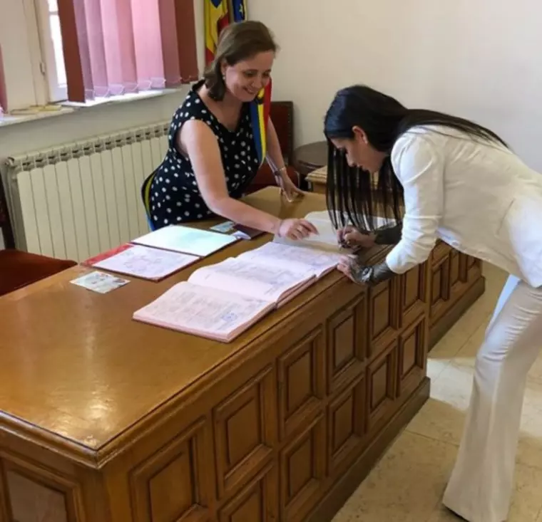 Roxana Vancea s-a casatorit civil
