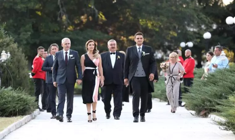 Fiul lui Liviu Dragnea s-a căsătorit. Imagini de la eveniment