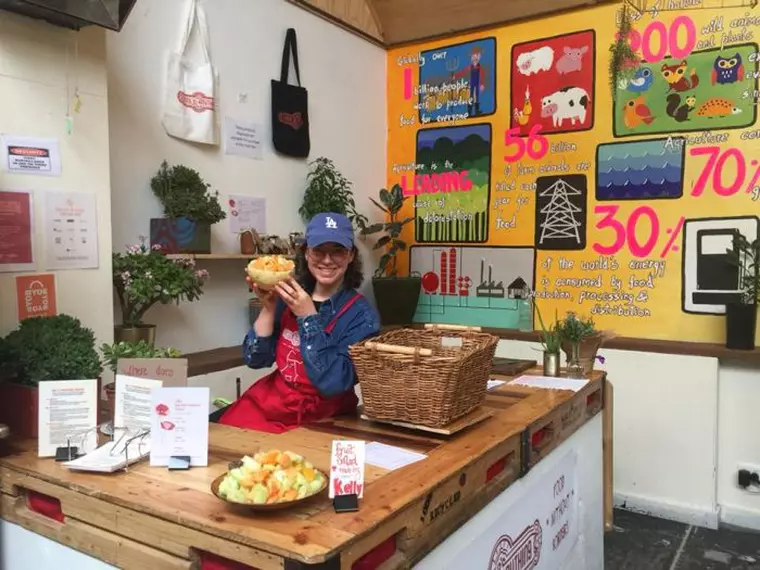 S-a deschis primul supermarket unde nu există prețuri. Unde se află și cum pot fi achiziționate produsele
