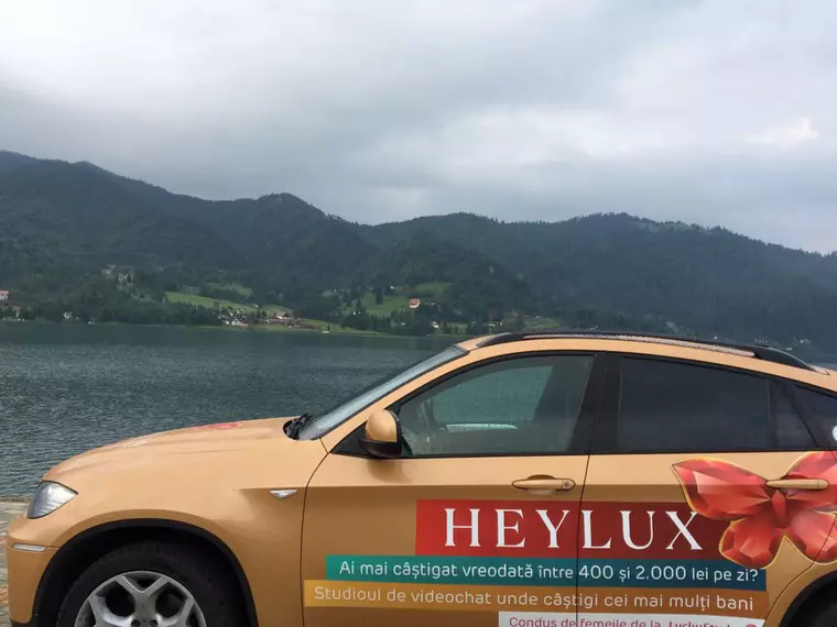 (P) BMW-urile aurii de la Heylux sunt noua senzație a videochatului din Iași