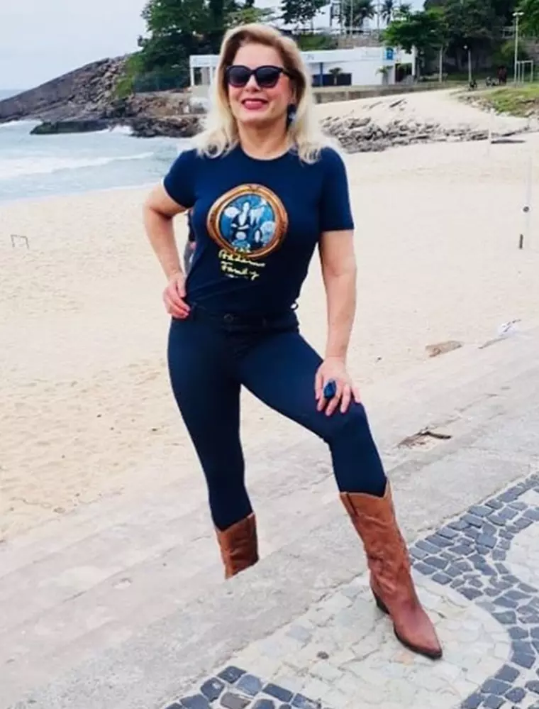 vera fischer in 2018 pe plaja