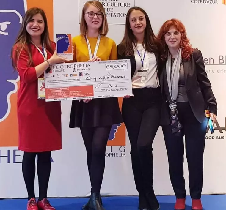 Trei românce au primit medalia de aur la un concurs din Paris după ce au creat o înghețată bio