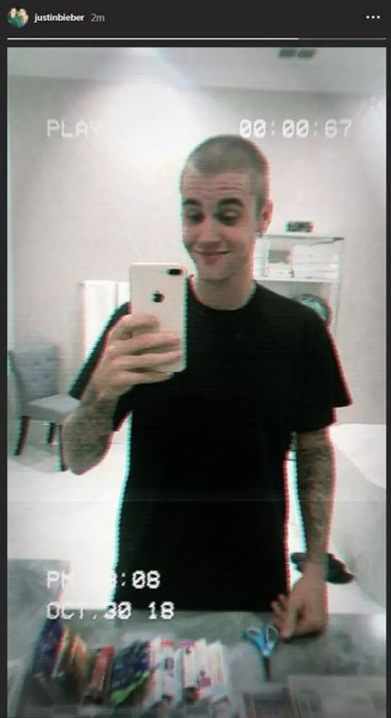 Justin Bieber și-a făcut o schimbare radicală de look FOTO