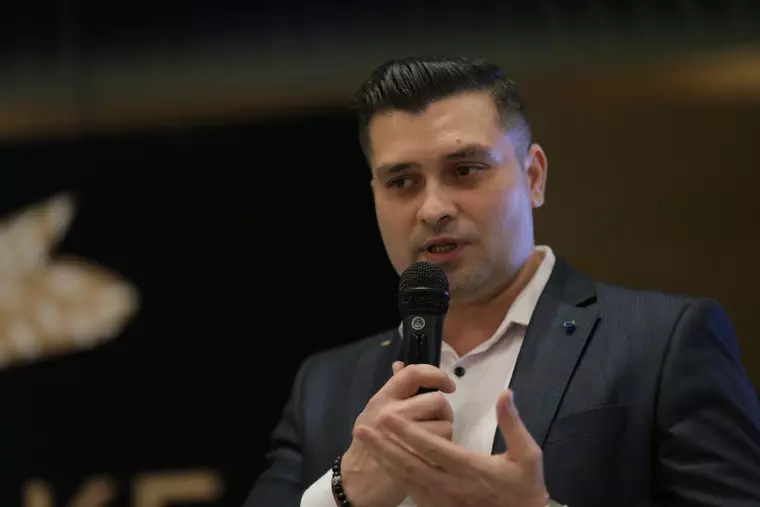 George Duminică, atelierele de idei unica