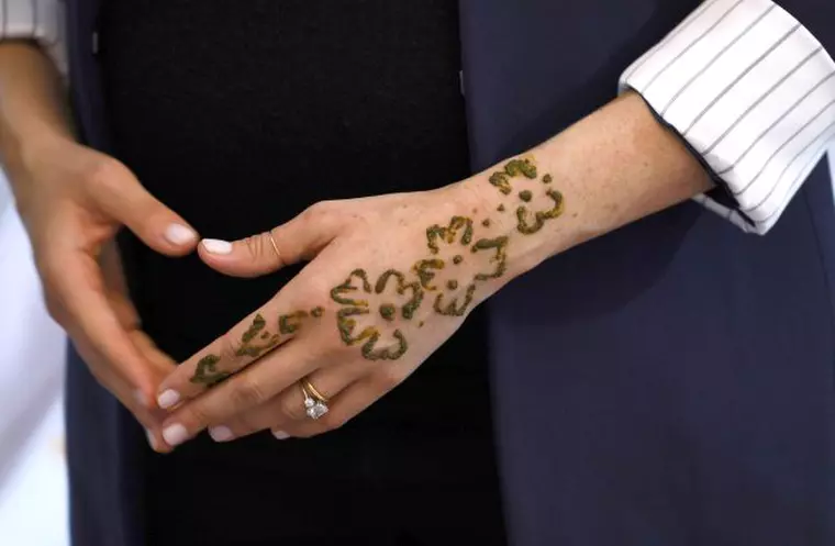 Meghan Markle și-a făcut un tatuaj cu henna. Ce reprezintă el