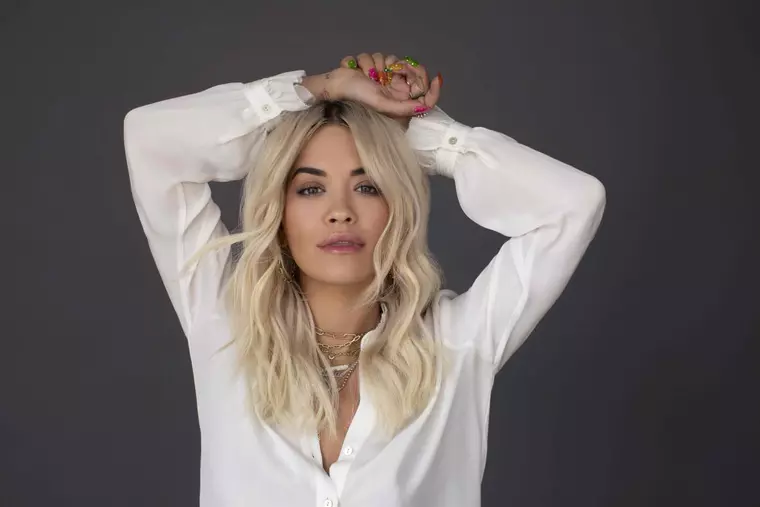 (P) Rita Ora va deveni noua ambasadoare DEICHMANN