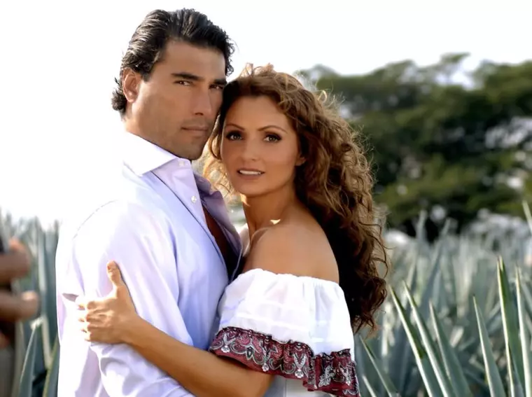 Angelica Rivera are o relație cu un fost coleg de telenovele