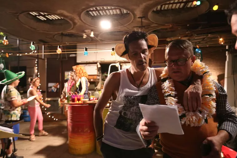 liber ca pasarea cerului, stefan banica jr si marius florea vizante