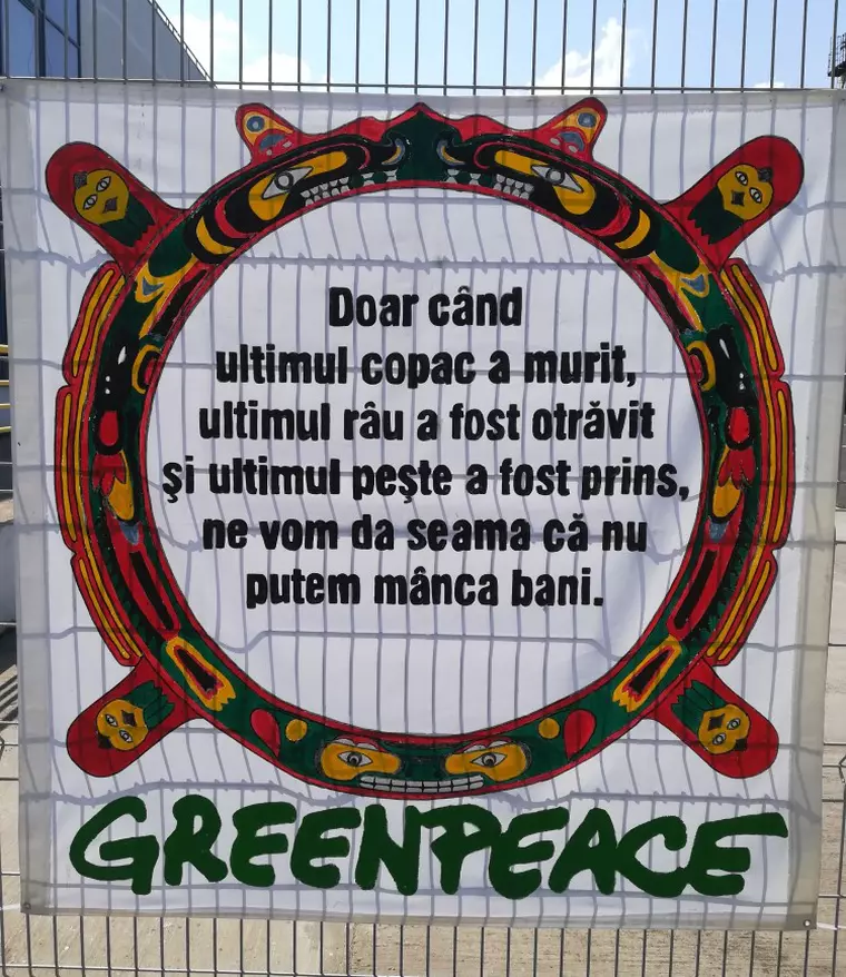 Rainbow Worrior, nava-fanion a Greenpeace, a ajuns la Constanța și poate fi vizitată gratuit până pe 2 iunie