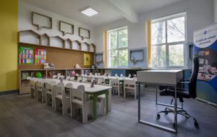 (P) P&G își unește forțele cu Penny Market pentru a transforma o sală de clasă în a doua casă