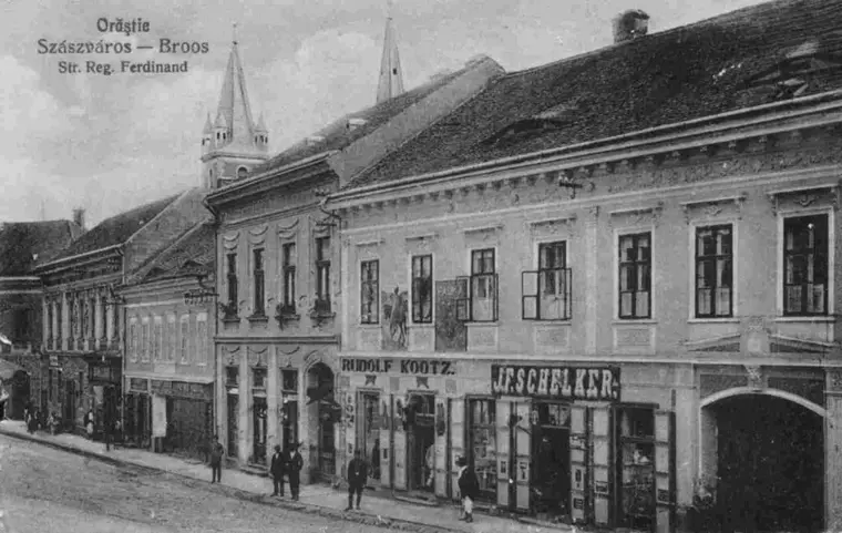 (P) Brandul românesc Fares sărbătorește 90 de ani de sănătate românească