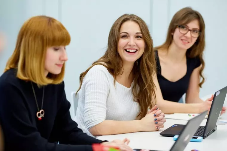 (P) Un moment de răscruce pentru marii producători globali