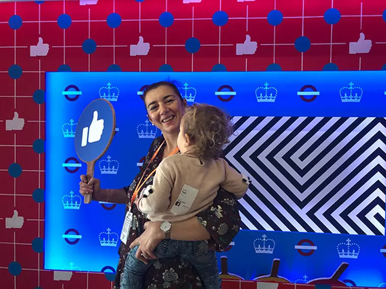 Atena si bebe