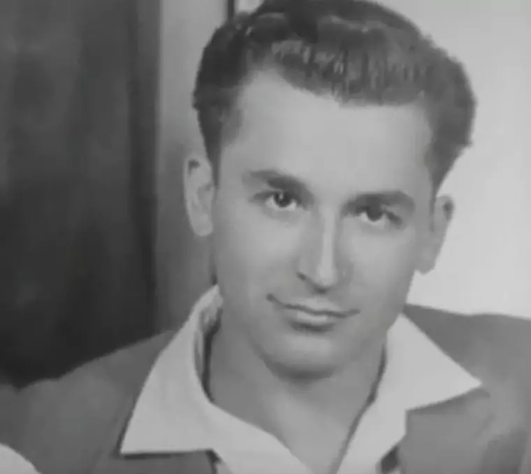 Ion Iliescu a fost abandonat de mamă la vârsta de 1 an
