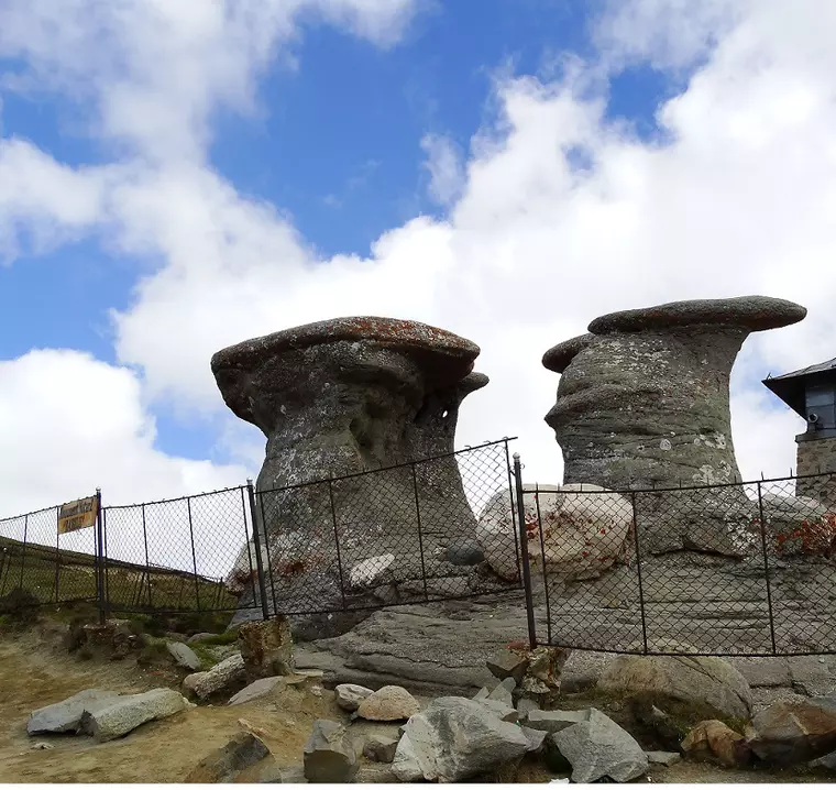 Locuri de vizitat în Romania. 50 de obiective turistice pentru un an întreg!