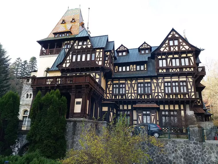 Castelul Peleș, unul dintre marile simboluri ale României