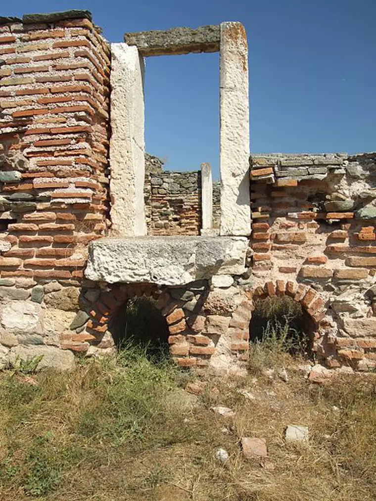 Cetatea Histria ruine