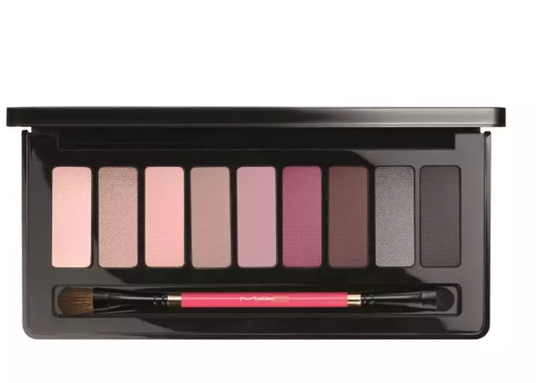 culori potrivite pentru ochii negri