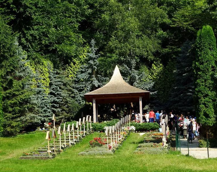pelerinaj la mormântul părintelui Arsenie Boca