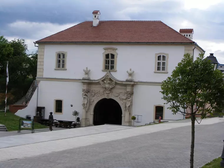 Cetatea Alba Iulia, fortificația sub formă de stea!