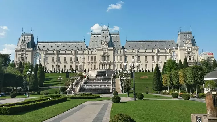 Top 10 obiective turistice din Iași. Din Palatul Domnesc în Copou!