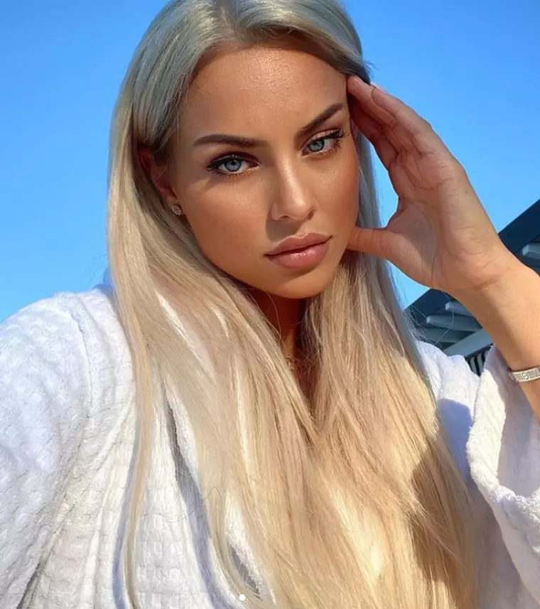 Kasia Lenhardt
