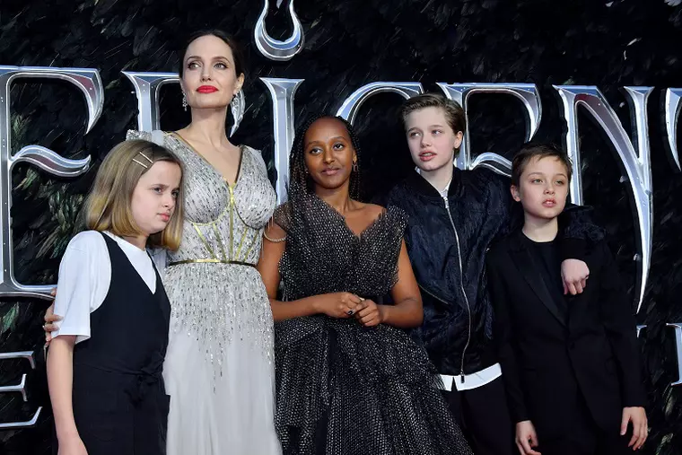 Brad Pitt a obţinut custodia comună a copiilor săi. Cum a reacționat Angelina Jolie
